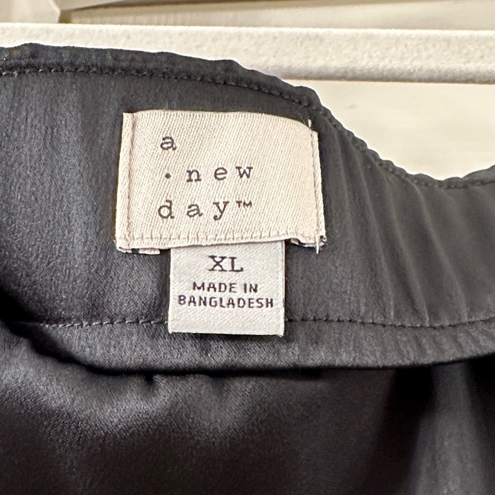 a new day Satin Midi Skirt - Picture 4 of 5